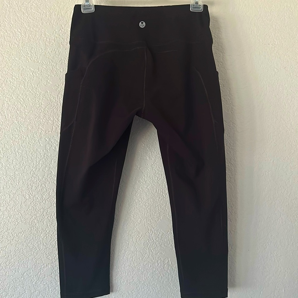 Iuga Capri Leggings